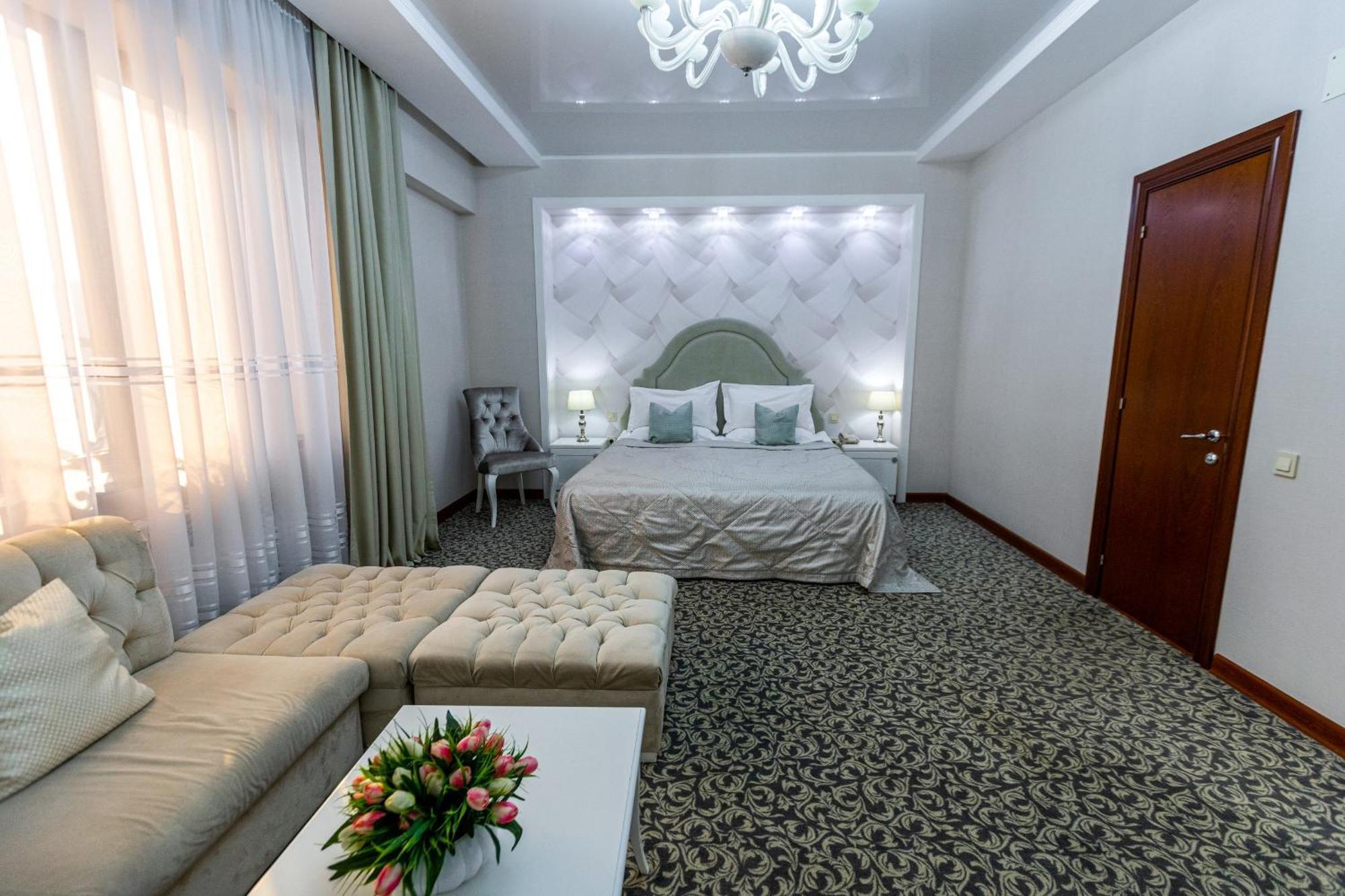Plaza Hotel Almatî Cameră foto