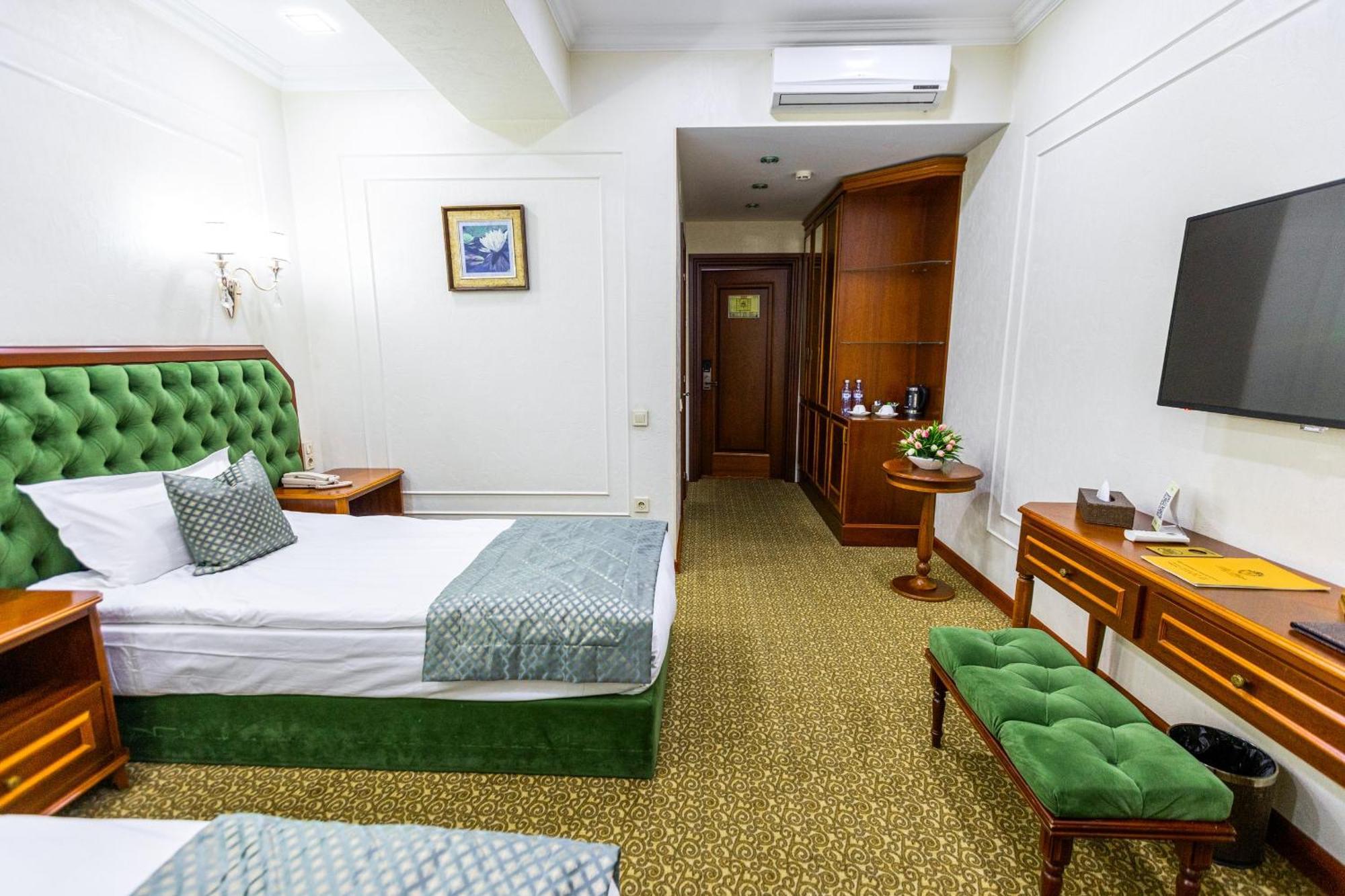 Plaza Hotel Almatî Cameră foto